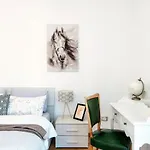 Anna's Super Cozy Flat, With A/c, High Speed Wifi, Near The And Public Transport Como