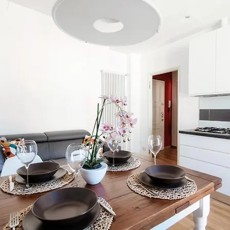 Apartamento Anna's Super Cozy Flat, With A/c, High Speed Wifi, Near The And Public Transport